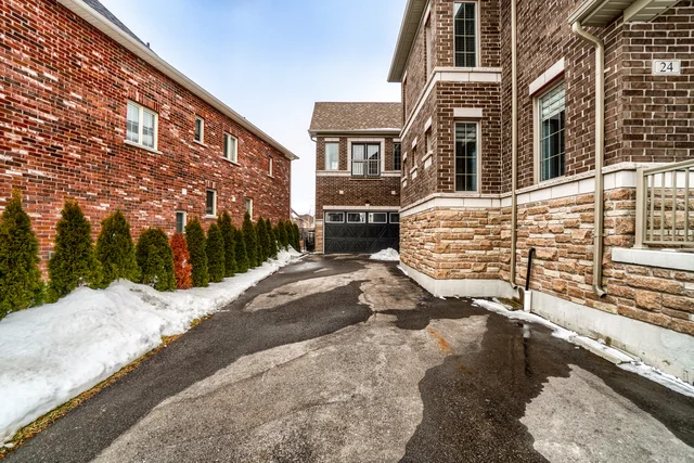 24 Burke Street, New Tecumseth - photo 4