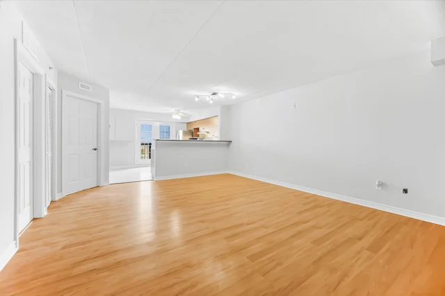 #207-1479 Maple Avenue, Milton - photo 8