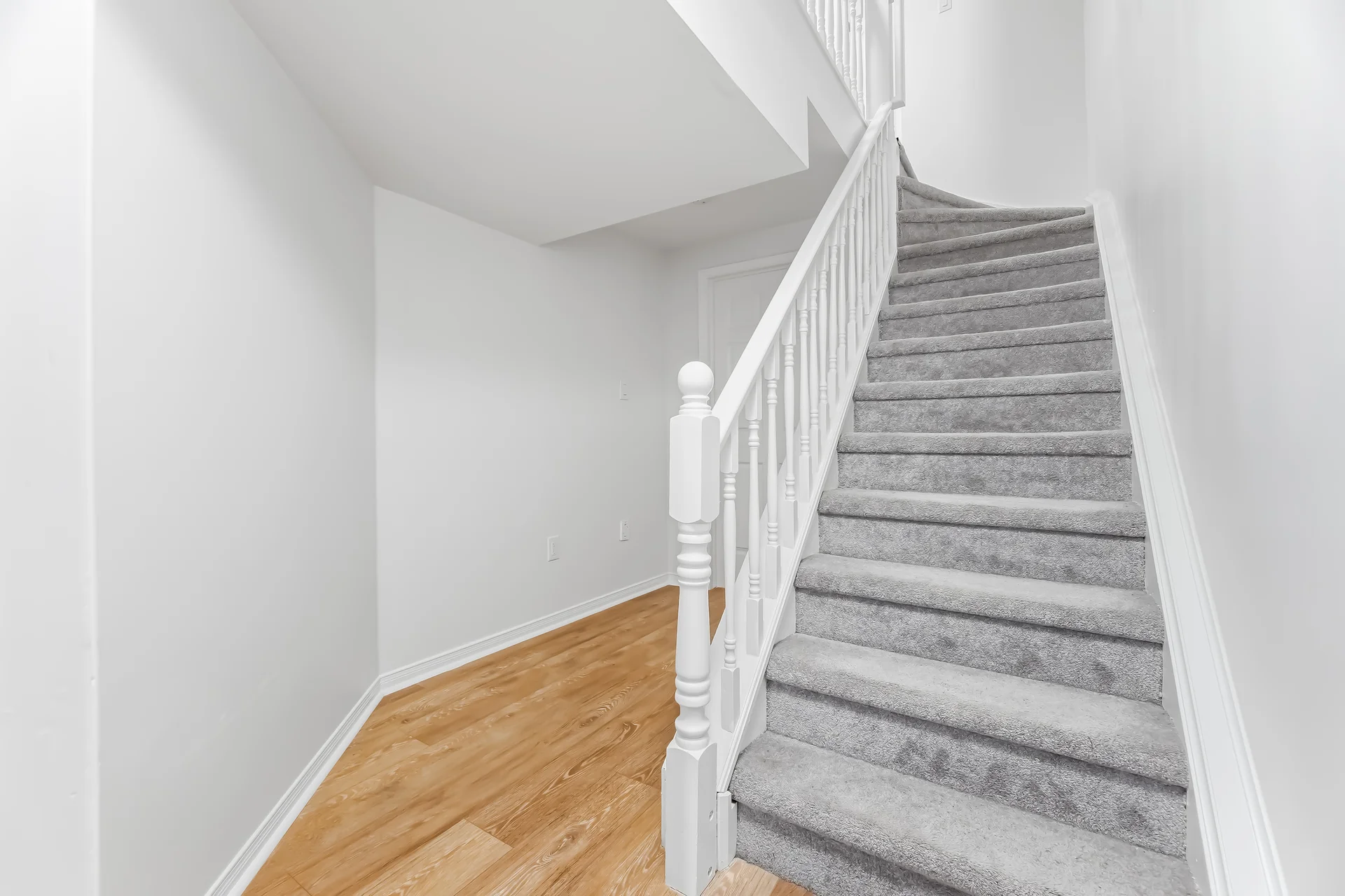 #6-2015 Cleaver Avenue, Burlington - photo 30