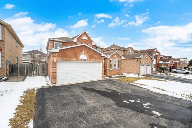 1581 Oakburn Street, Pickering - photo 4