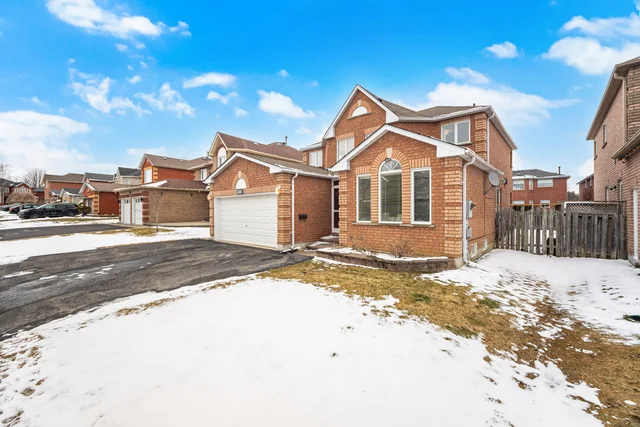 1581 Oakburn Street, Pickering - photo 5