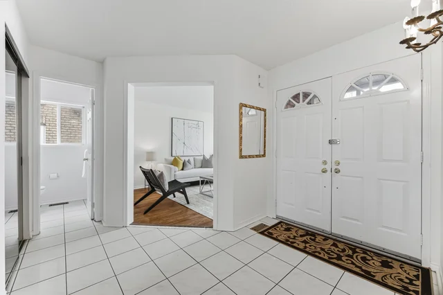 1581 Oakburn Street, Pickering - photo 8