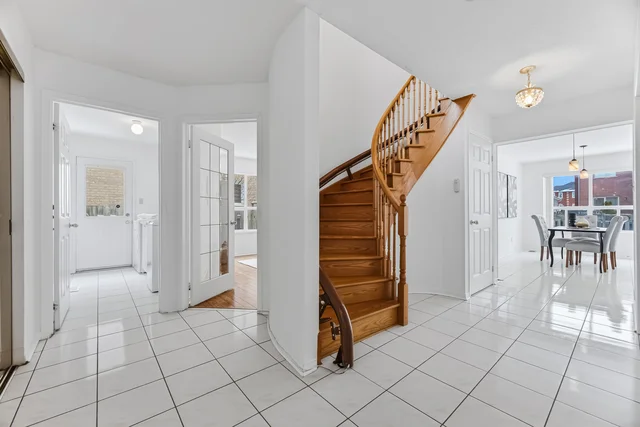 1581 Oakburn Street, Pickering - photo 9