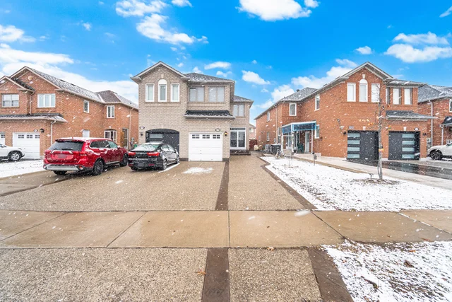 28 Mount Fuji Crescent, Brampton - photo 5