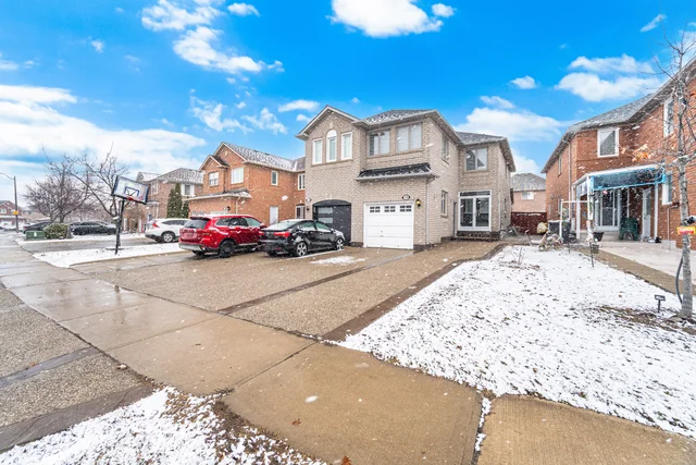 28 Mount Fuji Crescent, Brampton - photo 6