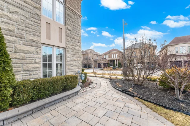 1 Ostrovsky Road, Woodbridge - photo 20