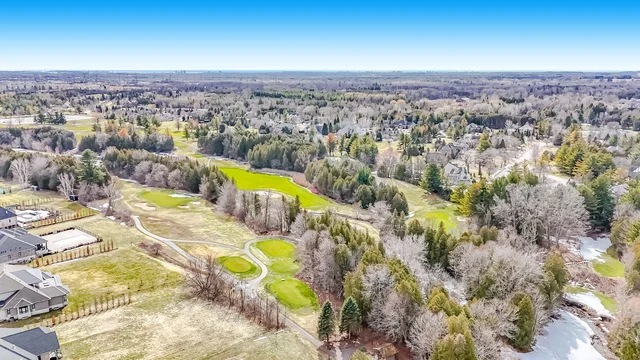 4 Dexshire Drive, Ajax - photo 170