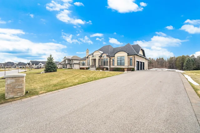 4 Dexshire Drive, Ajax - photo 16