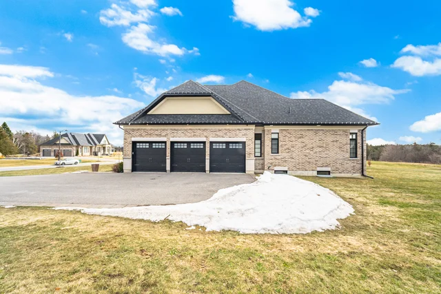 4 Dexshire Drive, Ajax - photo 18