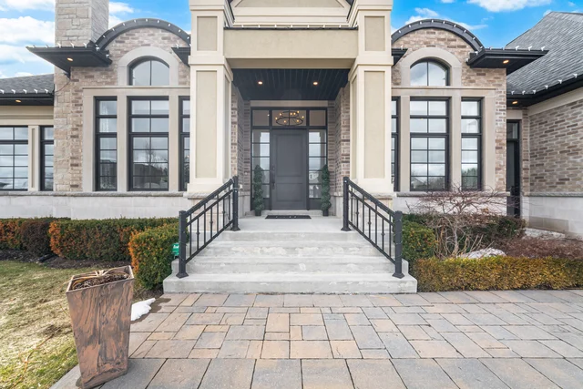 4 Dexshire Drive, Ajax - photo 32