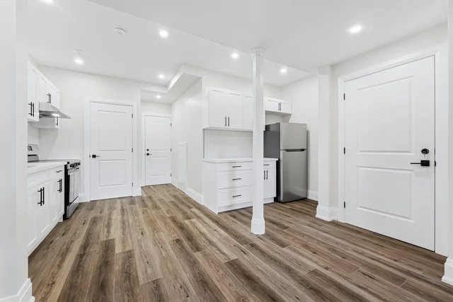 4 Dexshire Drive, Ajax - photo 112