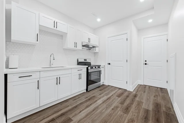 4 Dexshire Drive, Ajax - photo 114