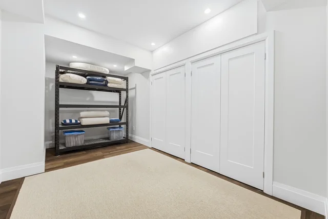 4 Dexshire Drive, Ajax - photo 125
