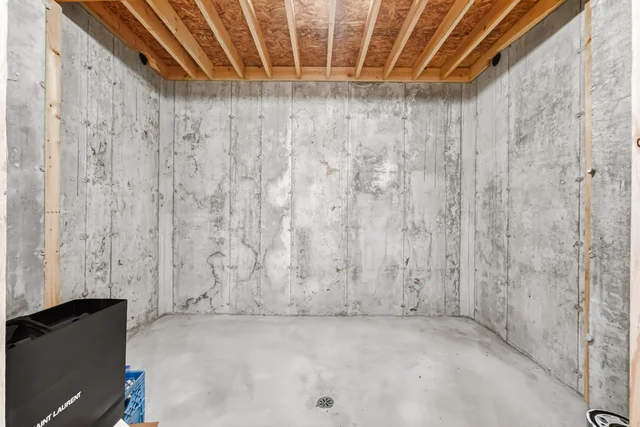 4 Dexshire Drive, Ajax - photo 127