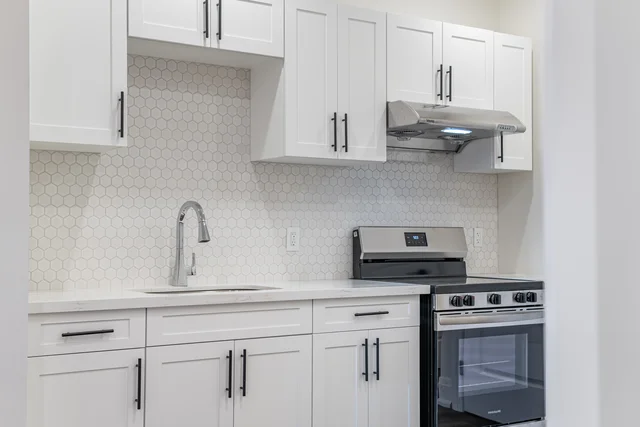 4 Dexshire Drive, Ajax - photo 165