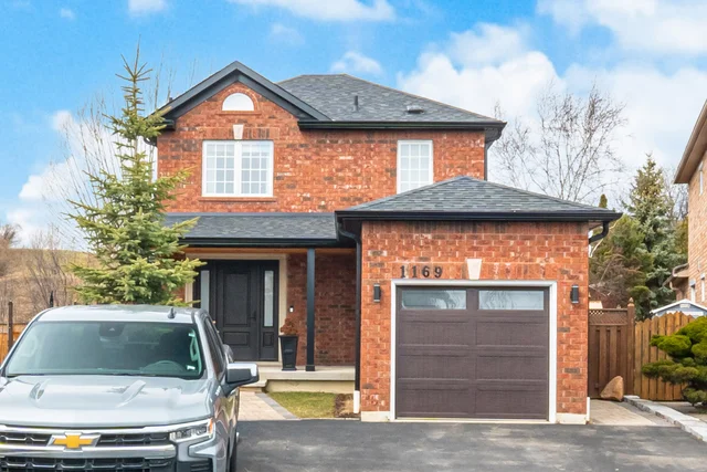 1169 Barnswallow Court, Mississauga - photo 1