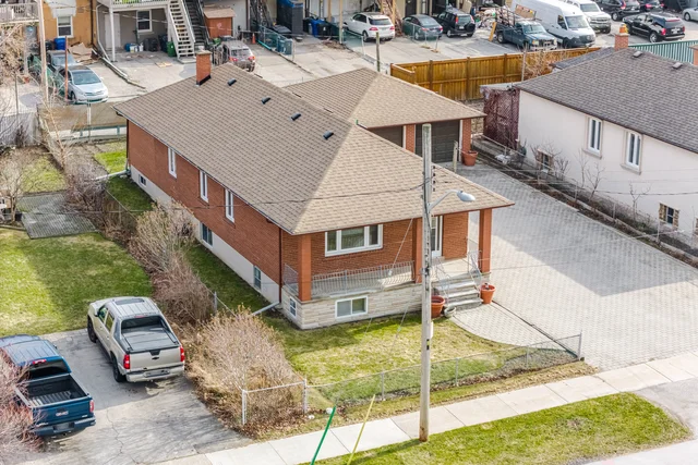 5 Rosewood Avenue, Etobicoke - photo 9
