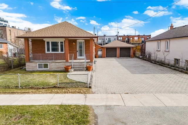 5 Rosewood Avenue, Etobicoke - photo 11