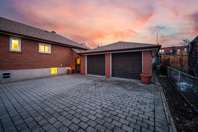 5 Rosewood Avenue, Etobicoke - photo 20