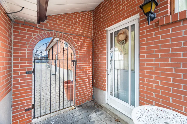 5 Rosewood Avenue, Etobicoke - photo 76