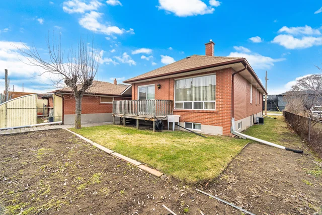 5 Rosewood Avenue, Etobicoke - photo 81