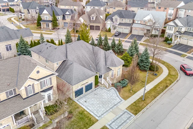 3409 Liptay Avenue, Oakville - photo 5