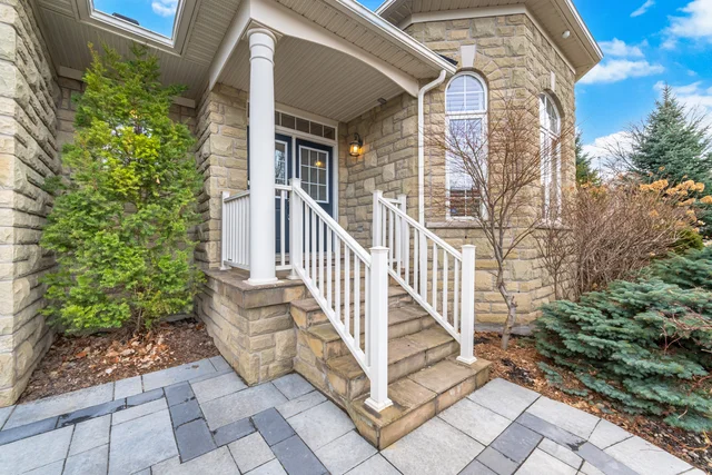 3409 Liptay Avenue, Oakville - photo 15