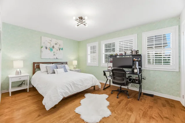 3409 Liptay Avenue, Oakville - photo 56