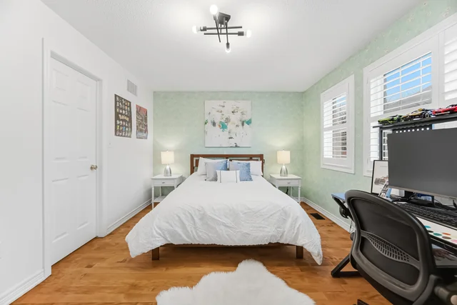 3409 Liptay Avenue, Oakville - photo 57