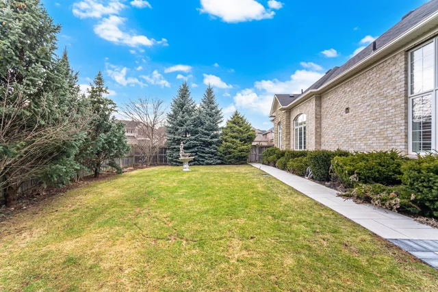 3409 Liptay Avenue, Oakville - photo 102