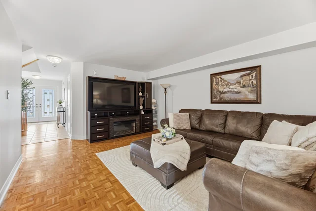 119 Castle Park Boulevard, Woodbridge - photo 9