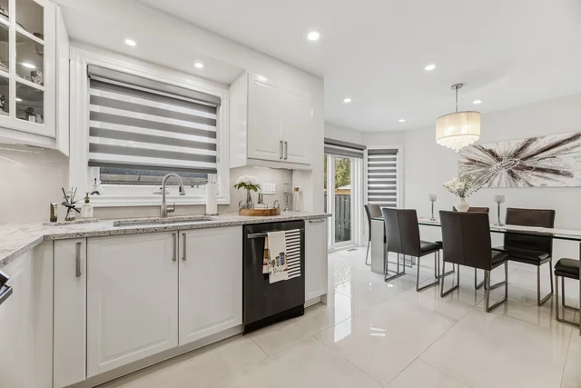 119 Castle Park Boulevard, Woodbridge - photo 18