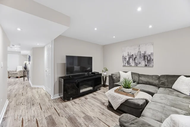 119 Castle Park Boulevard, Woodbridge - photo 41