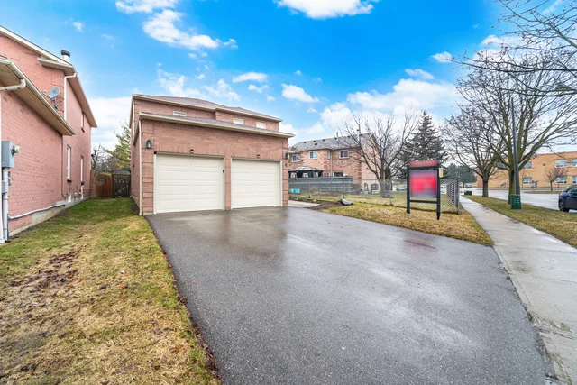 4 Raine Drive, Ajax - photo 4