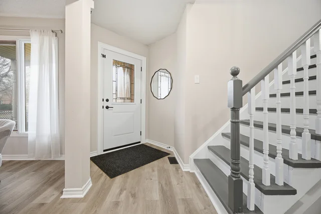 4 Raine Drive, Ajax - photo 10