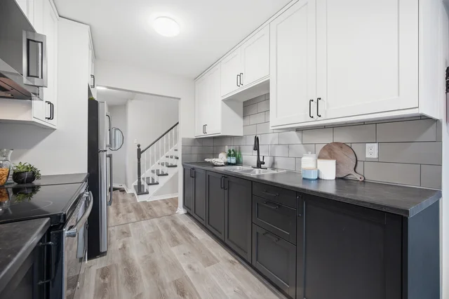 4 Raine Drive, Ajax - photo 21