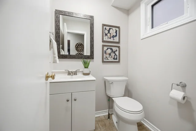 4 Raine Drive, Ajax - photo 32