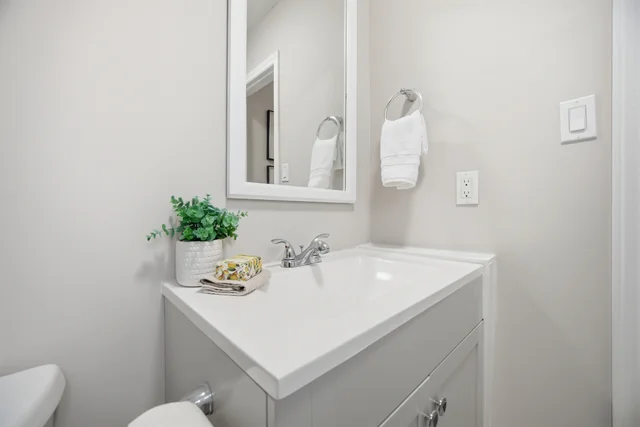 4 Raine Drive, Ajax - photo 39