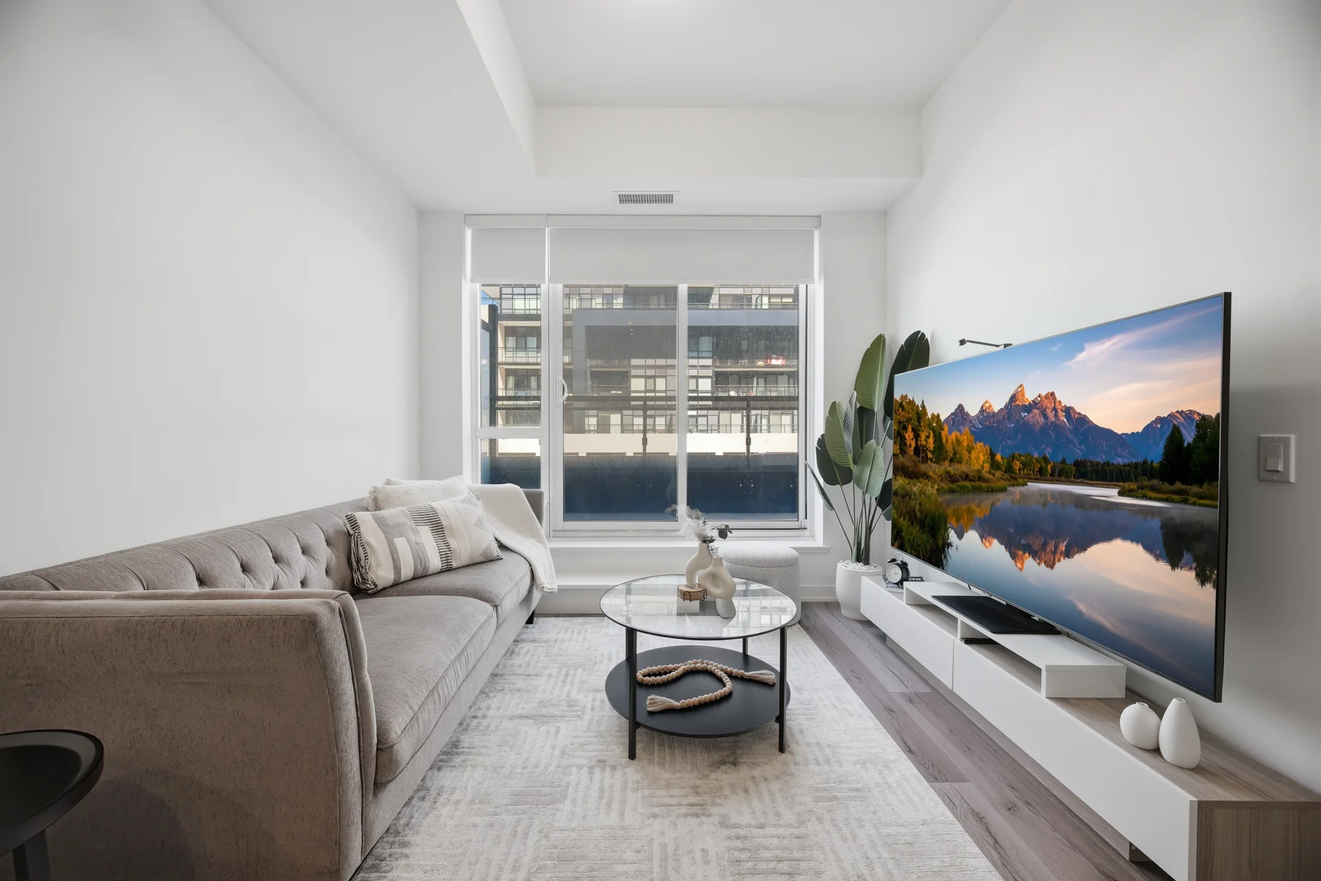 3552024