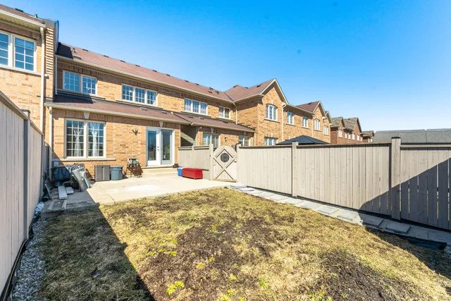 7 Cedarbrook Road, Brampton - photo 45