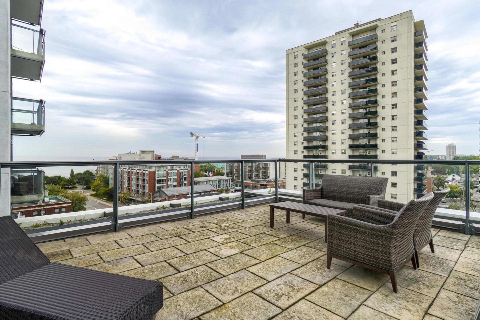 3552632