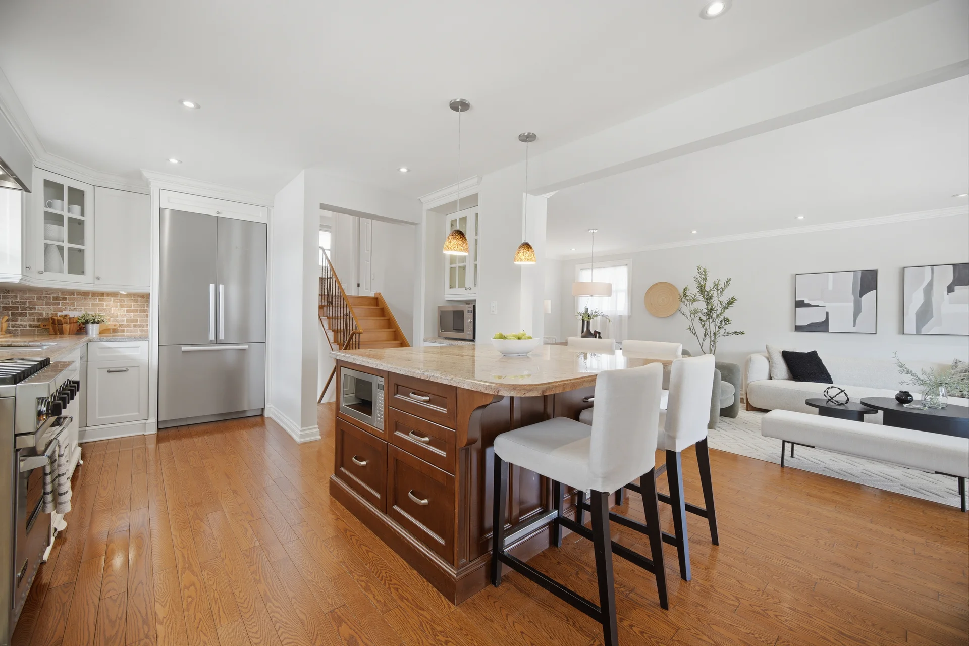 3552784