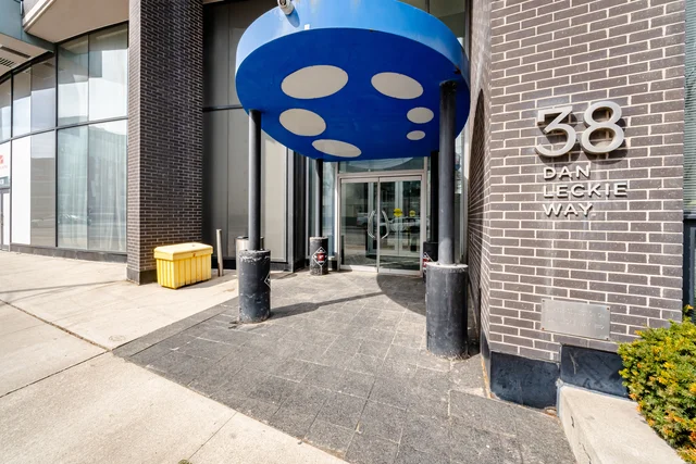 #605-38 Dan Leckie Way, Toronto - photo 3