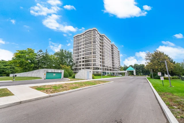 #711-330 Mill Street South, Brampton - photo 58