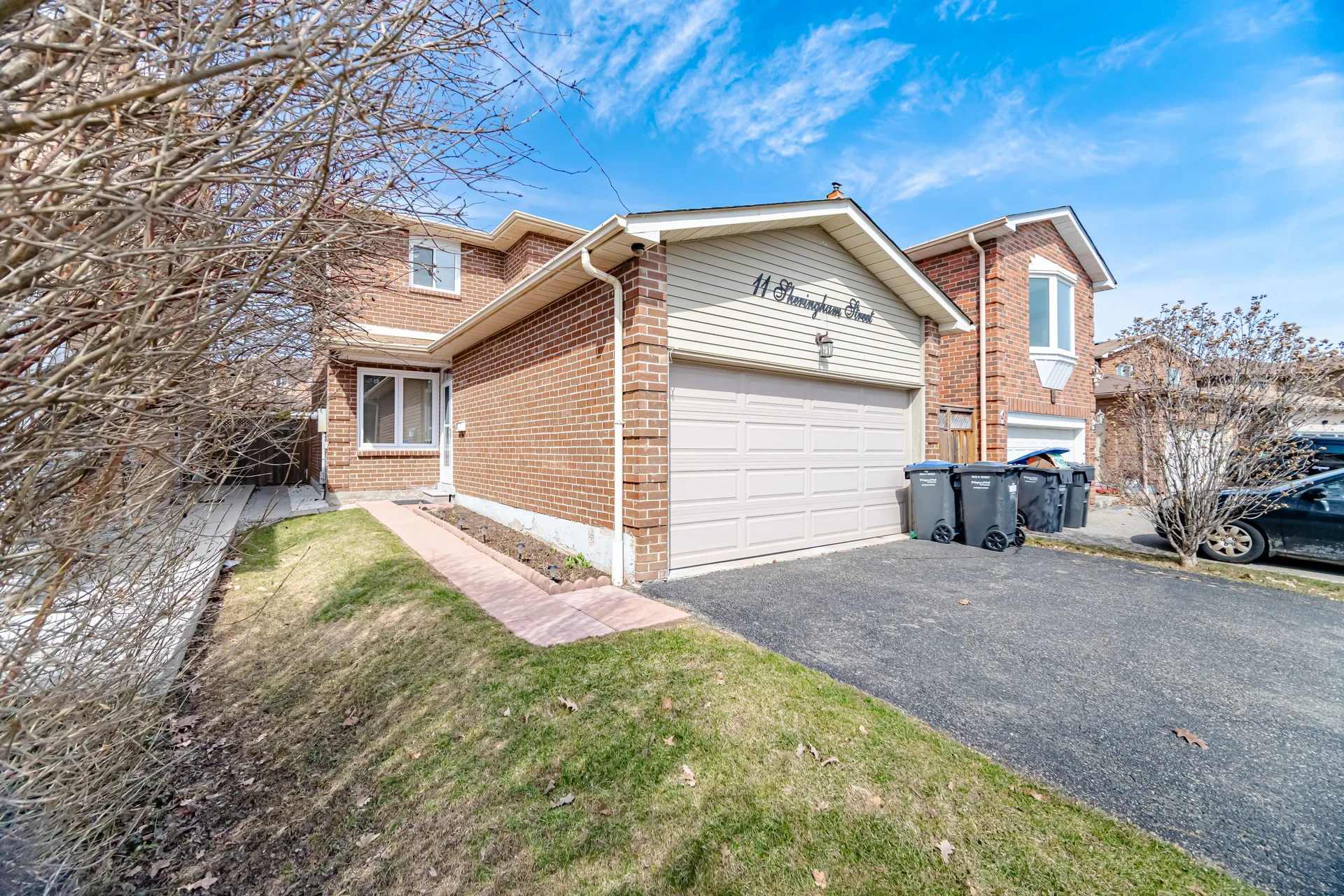 11 Sheringham Street, Brampton - photo 5