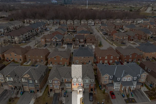 40 Memory Lane, Brampton - photo 3