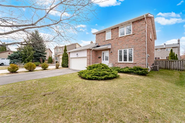 4028 Sasha Court, Mississauga - photo 2