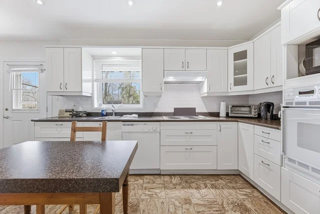 21 Minnewawa Road, Mississauga - photo 22