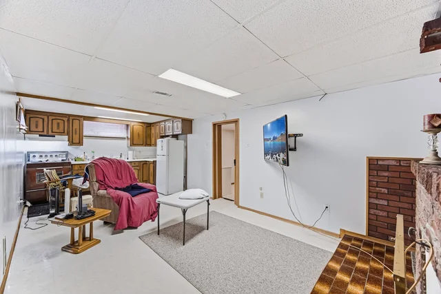 21 Minnewawa Road, Mississauga - photo 48