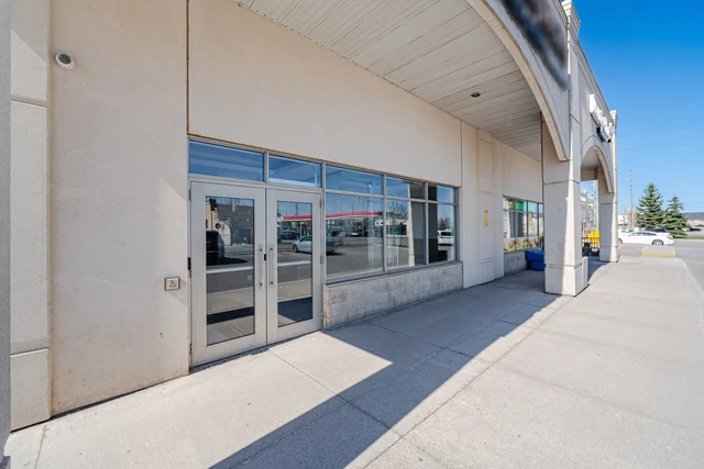#2-80 Pertosa Drive, Brampton - photo 4